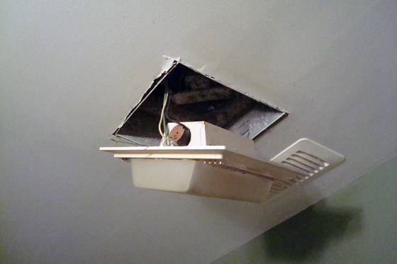 bathroom 005 Exhause fan