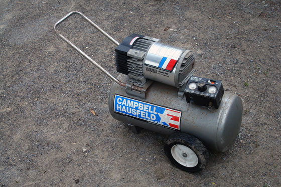 aircompressor Campbell Hausfeld air compressor