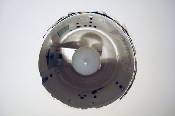 Pot light without trim