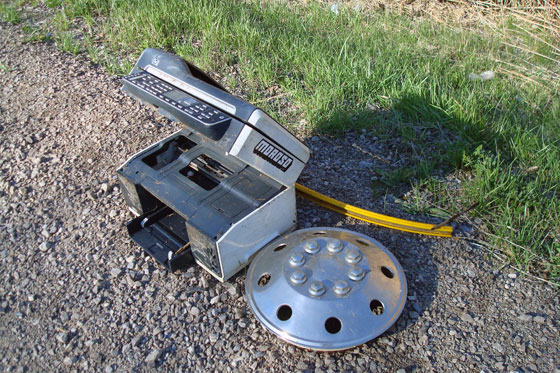 Photocopier and hubcap