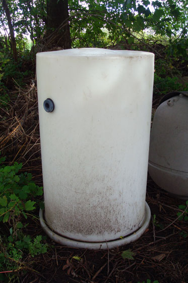 Plastic barrel