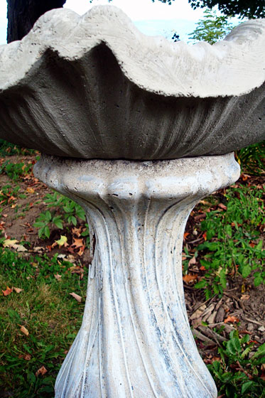 Concrete birdbath