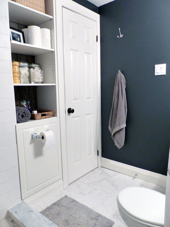 Built in shelving in a small bathroom