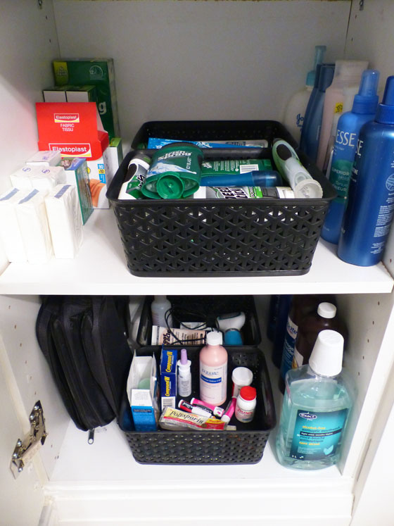 Built in shelving in a small bathroom