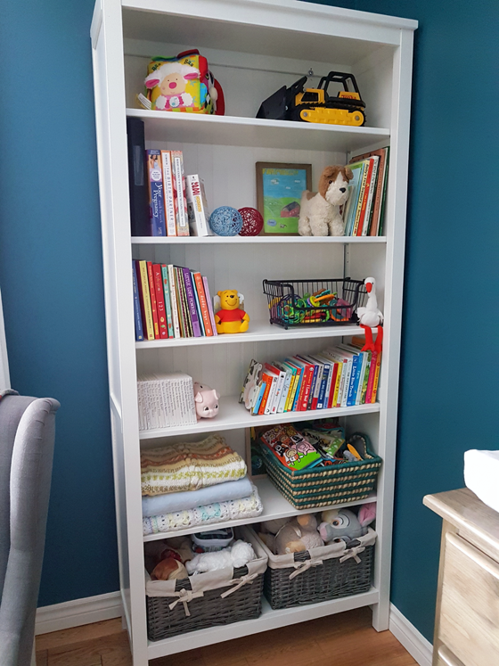 Bookcase in the nursery