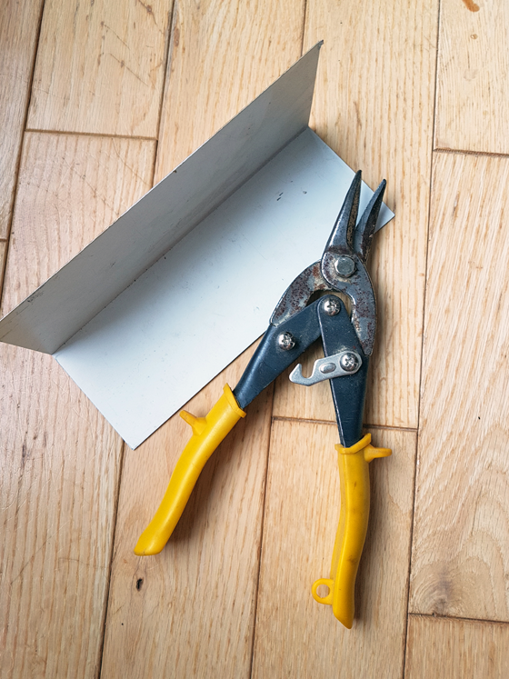 Step flashing with snips