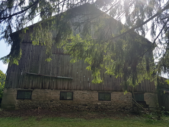Barn