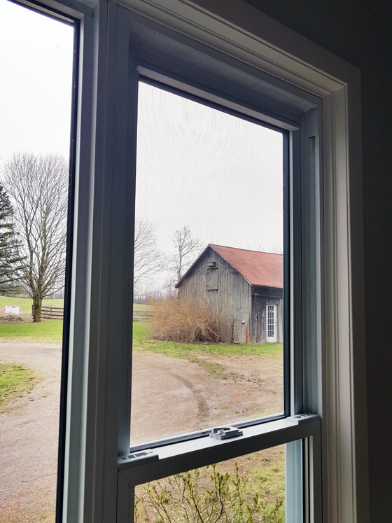 Repairing a cracked vinyl window
