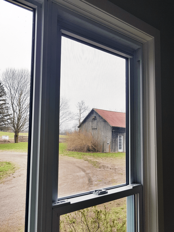 Repairing a cracked vinyl window